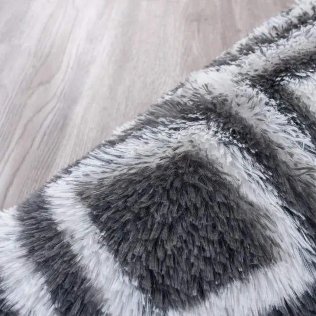 Protišmykový koberec DECOR čierny / biely kruh