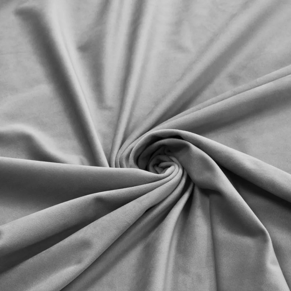 Dekorstudio Luxusný velúrový záves Velvet - svetlo sivý Uchytenie závesu: Riasiaca páska