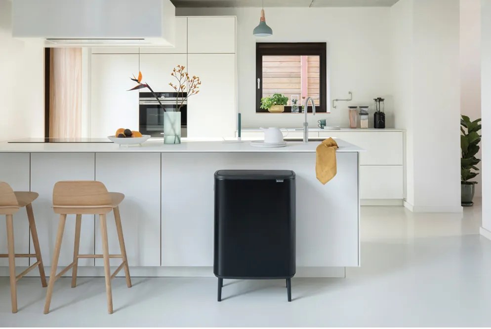 Brabantia BO Touch Bin 60L HI čierna