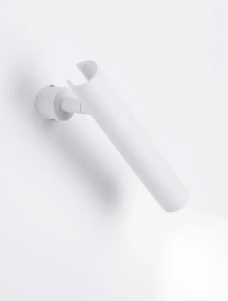 Minimalistické nastenné svietidlo Arlo Biela