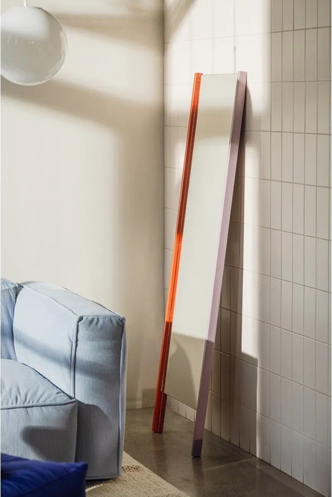 Stojacie zrkadlo s dreveným rámom 49x166 cm Lun – noo.ma