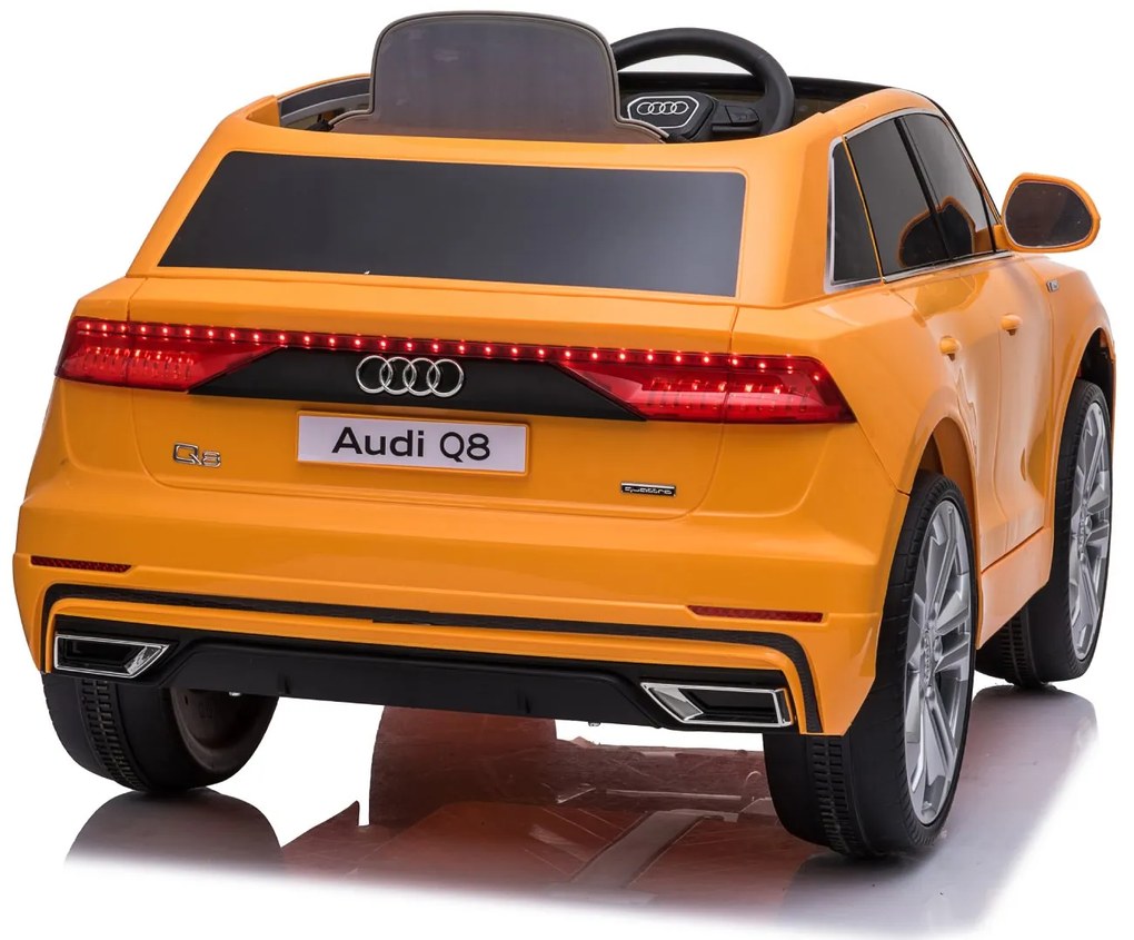 Detské elektrické autíčko na diaľkové ovládanie BestBerg BBCC-70O - Audi Q8 / od 3 rokov / nosnosť 30 kg / oranžová