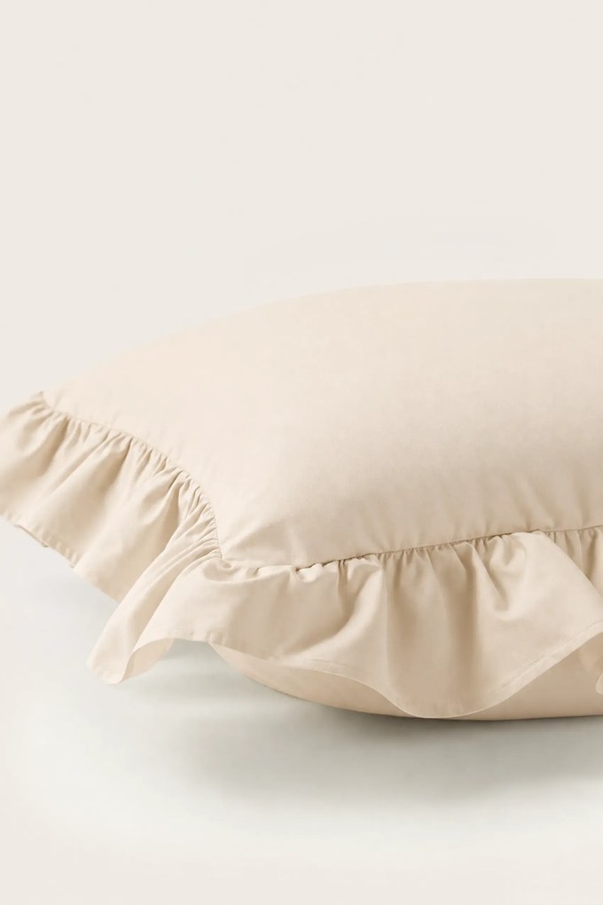 Saténová obliečka na vankúš RUFFY PREMIUM béžová Rozmer: 70x80 cm