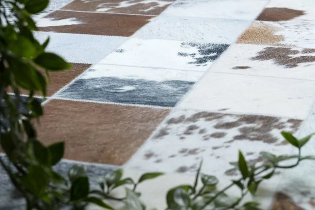 Koberec PATCHWORK 21720 béžový/hnedý - imitácia kože krava, romby