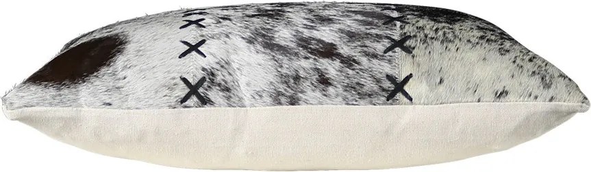 Bielo-čierny kožený vankúš s výrazným stehom Stitch Cow - 35*45*15cm