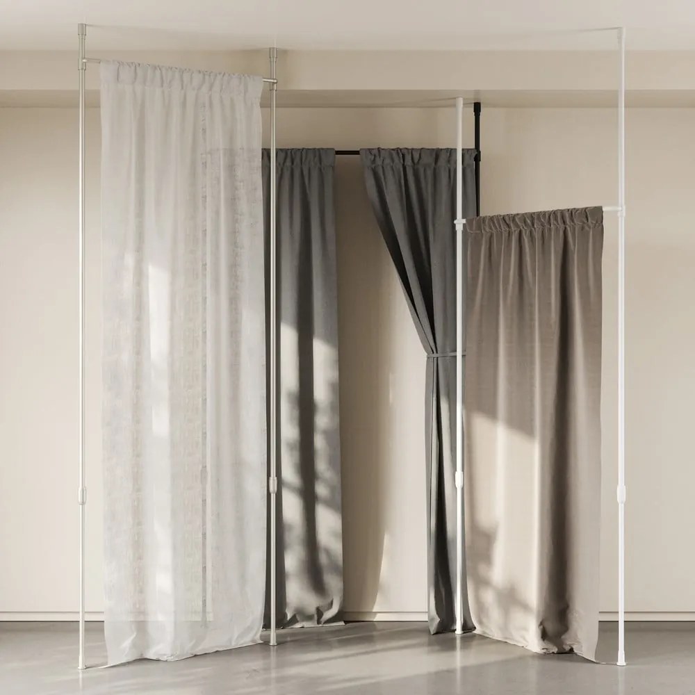 Oceľový roztiahnuteľný deliaci rám na záves 66 cm Anywhere – Umbra