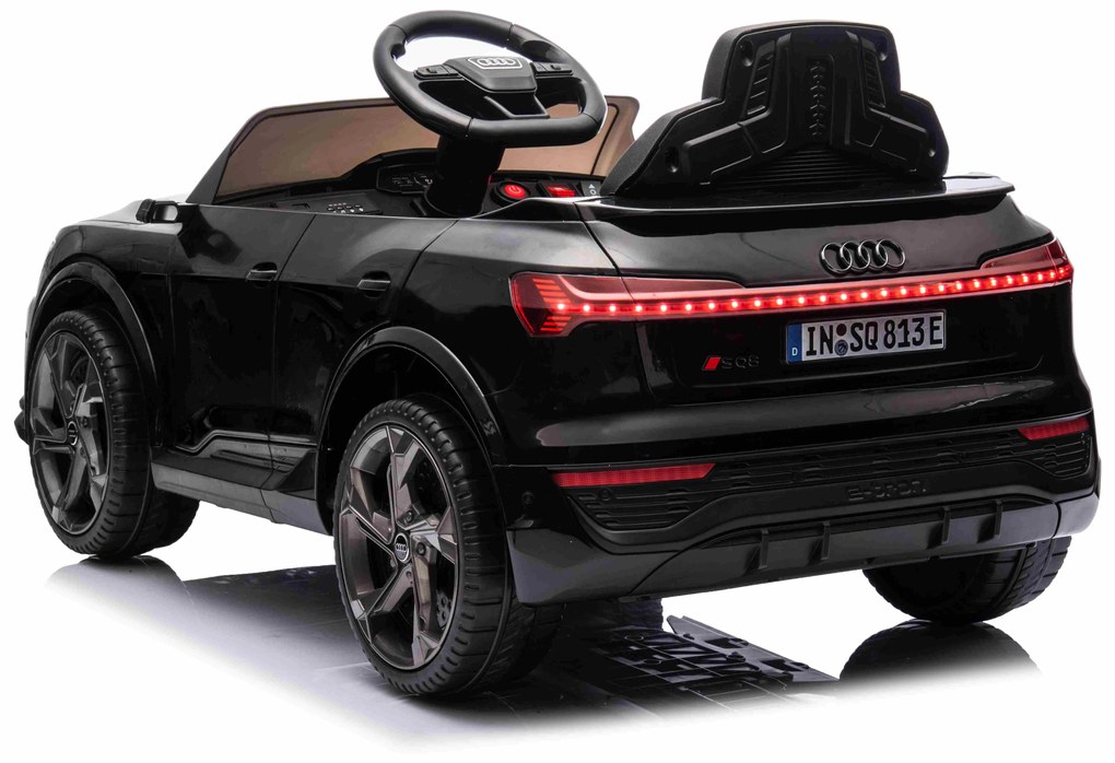 Detské elektrické vozidlo Audi SQ8 - čierna