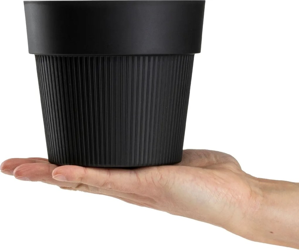 PLASTOVÝ KVETINÁČ SILVA LINE 14,5X13 CM ČIERNA