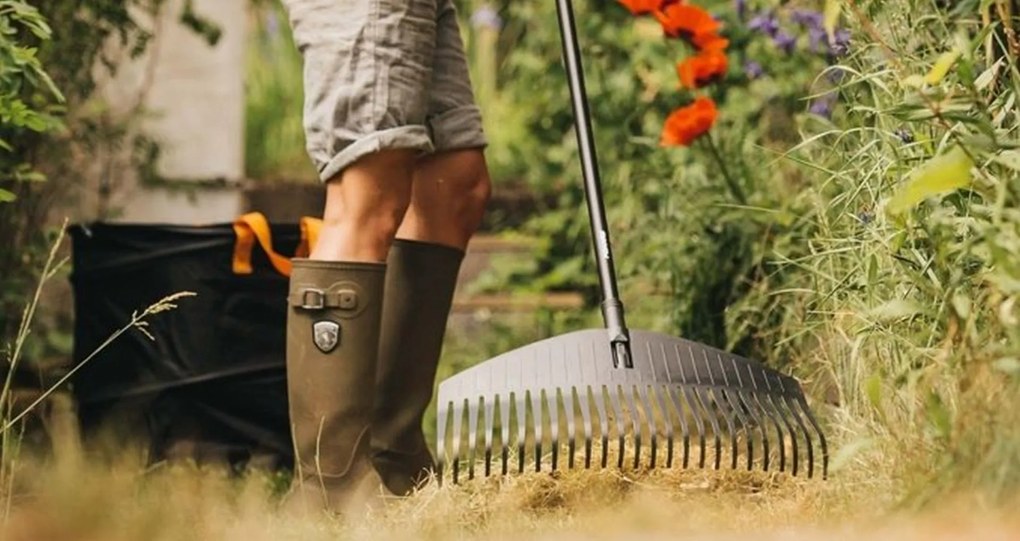 Fiskars Solid M Hrable na lístie, čepeľ, 41,5cm 1063089