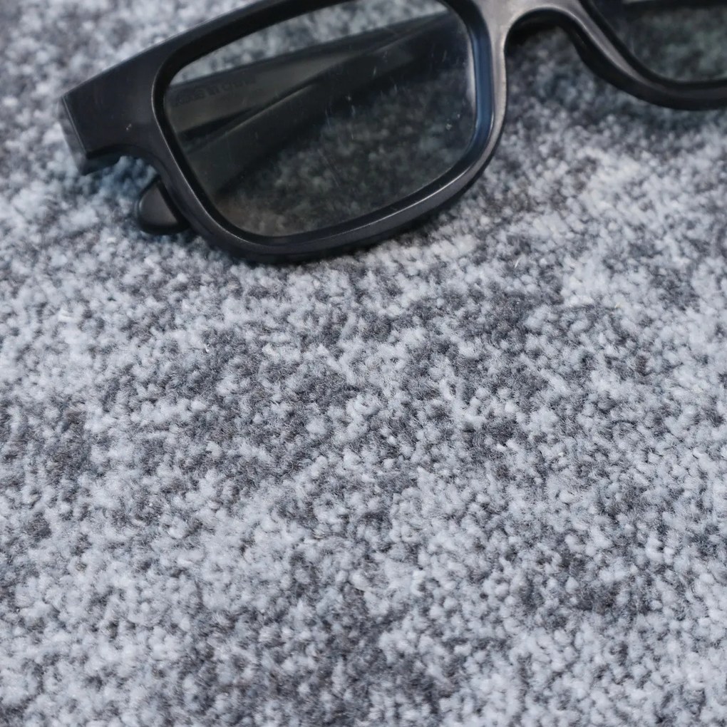 Spoltex, Metrážny koberec Milano 95 šedý, na mieru, šíře 4m, šedá, filc, detská izba