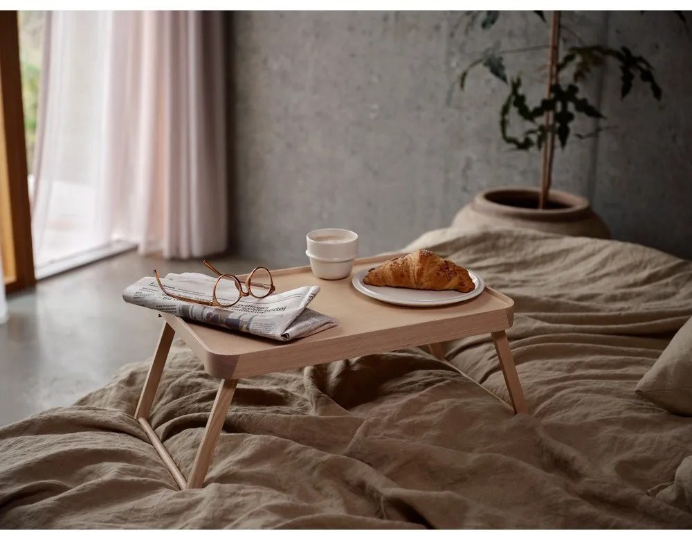 Odkladací stolík z jaseňového dreva 32x49,5 cm Inu – Zone