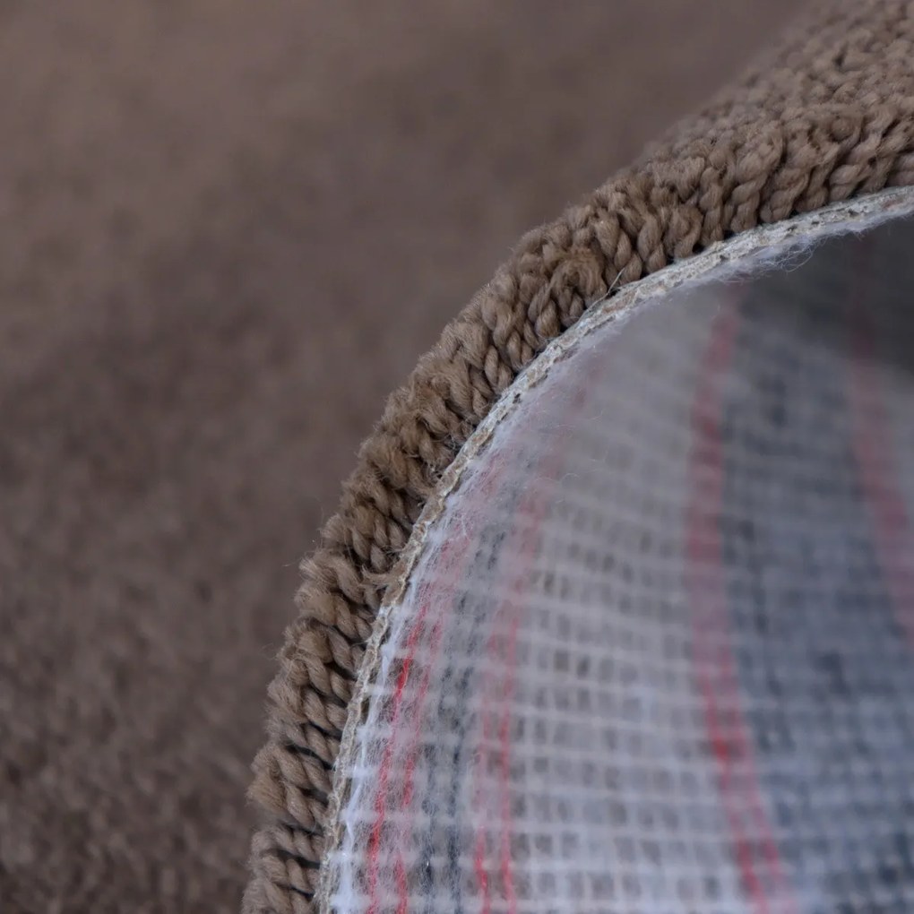 AKCIA: 160x200 cm Kusový koberec Royal Lux 40 - obšitý zo všetkých strán, šíře, hnedá, fusion back, detská izba, AladinWorld Expres