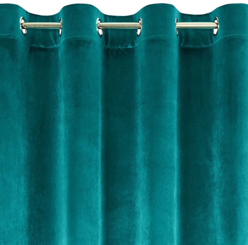 Luxusný zamatový záves v tyrkysovej farbe 140 x 250 cm