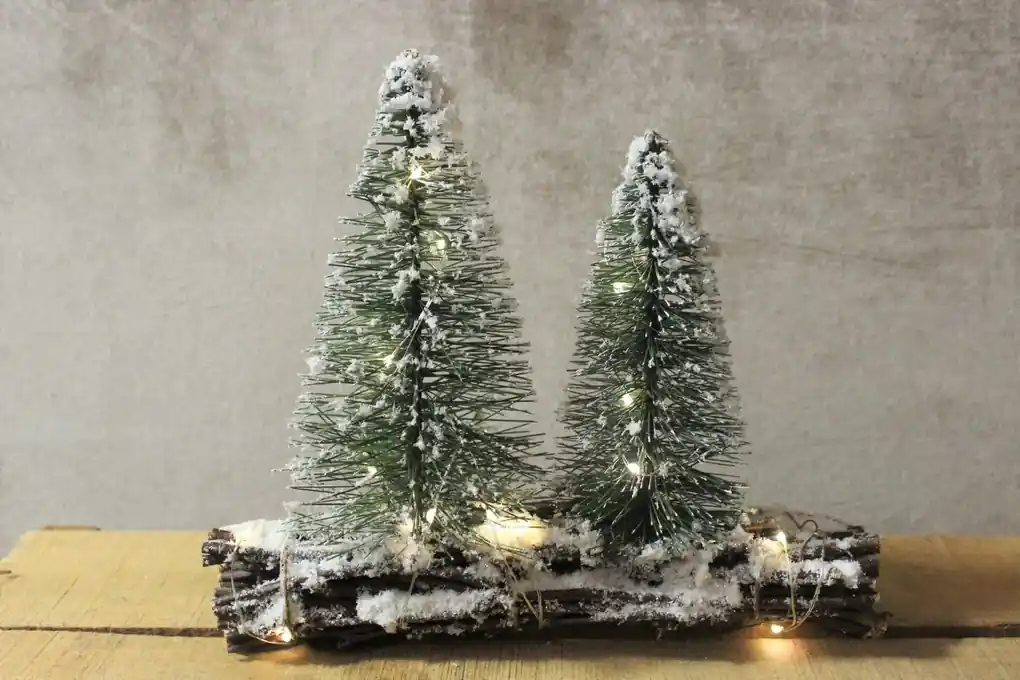 Svietiace vianočné stromčeky na dreve 2ks 23cm | BIANO