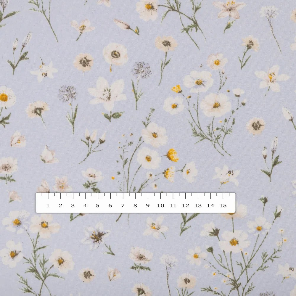 Biante Bavlnený behúň na stôl Sandra SA-617 Margarétky na svetlo modrom 35x140 cm