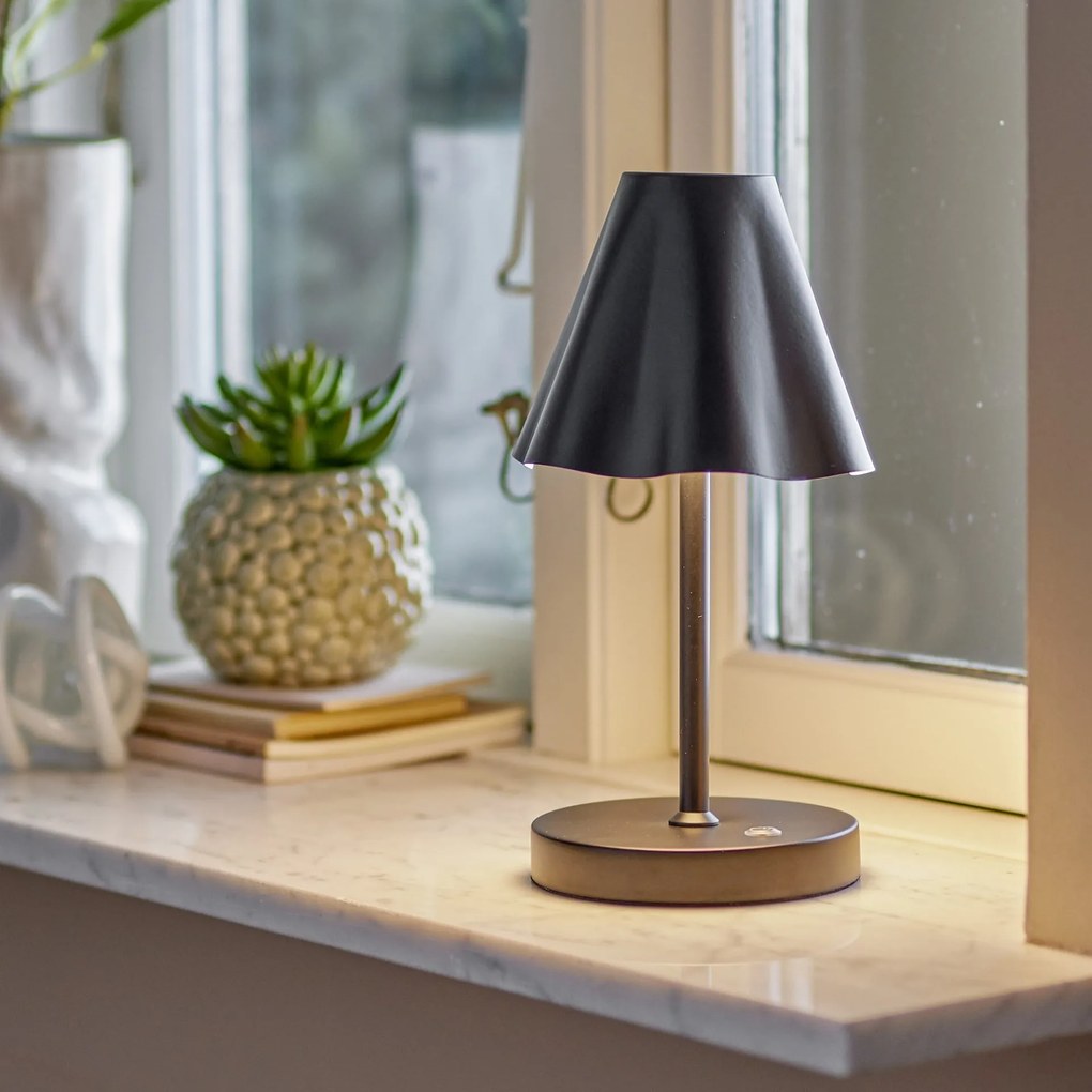 Bloomingville Stmievateľná LED lampa Lianna Black