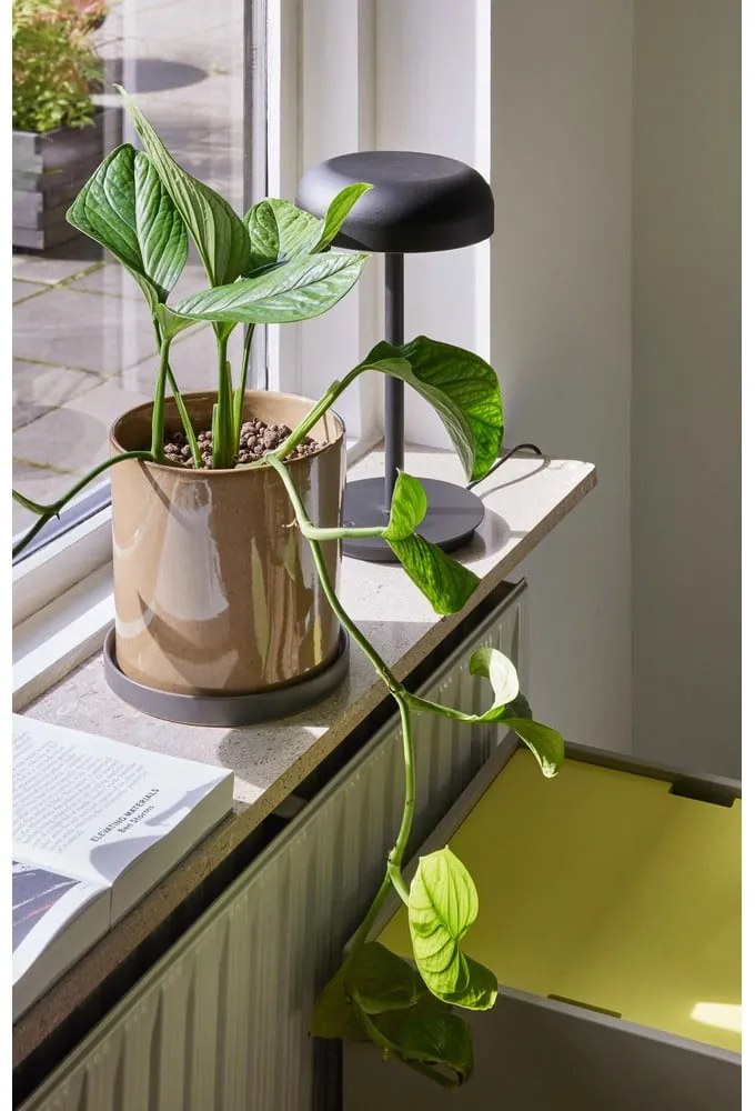 Čierna LED stmievateľná stolová lampa (výška 37 cm) Velo – Hübsch