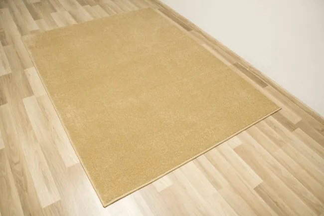 Metrážny koberec Forest 50 medový