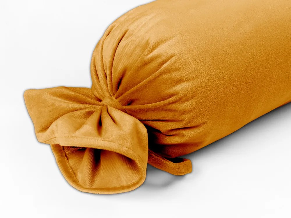 Biante Zamatový vankúš valec bonbon Velvet Prémium SVP-008 Medový 15x100 cm