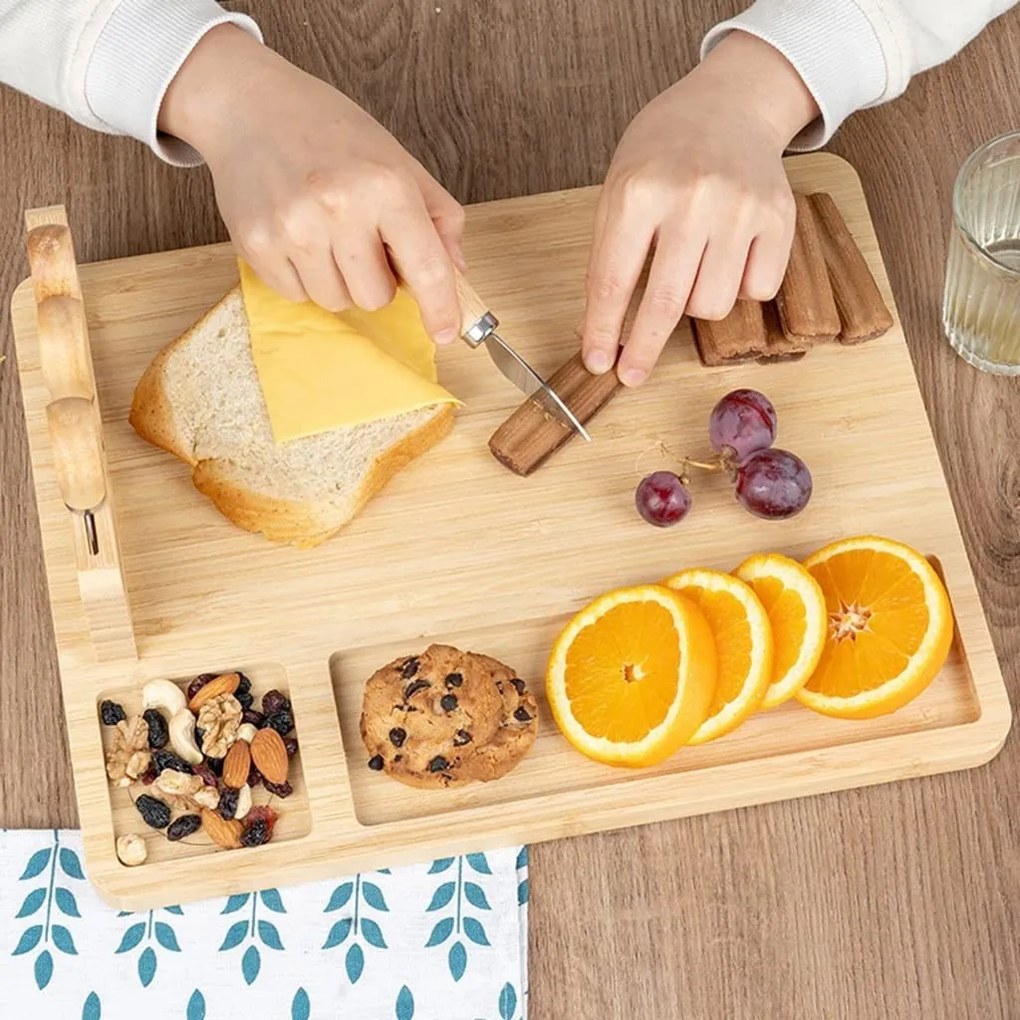 Bambusová servírovacia doska s nožmi SALERS hnedá