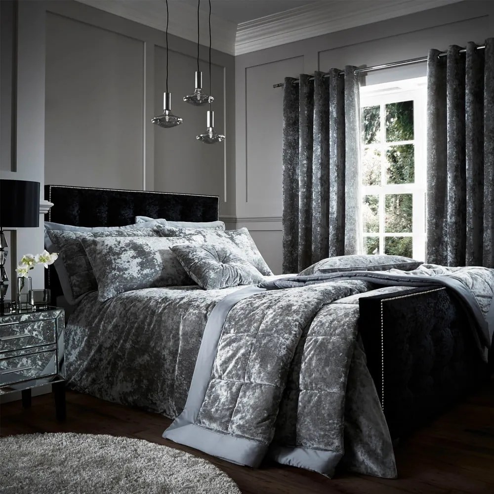 Dekoračný vankúš 45x45 cm Crushed Velvet Diamante – Catherine Lansfield