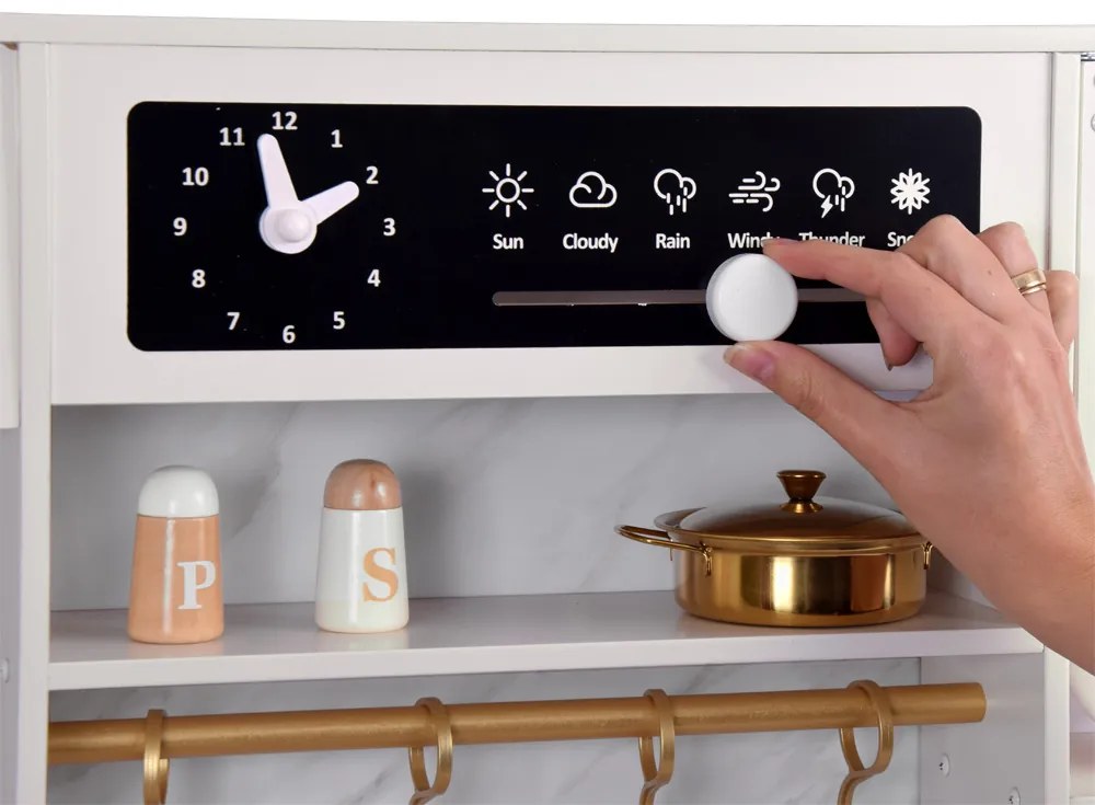 Veľká drevená kuchynská zostava v glamour štýle so zlatými doplnkami ZA5270