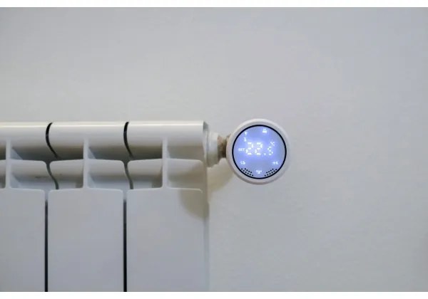 Immax NEO 07732L - Termostatická hlavica 2xAA/3V Tuya