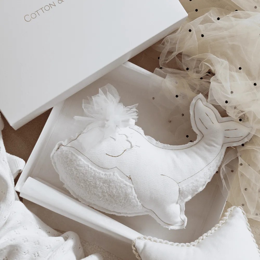 Závesná dekorácia veľryba biela 40x25x8cm