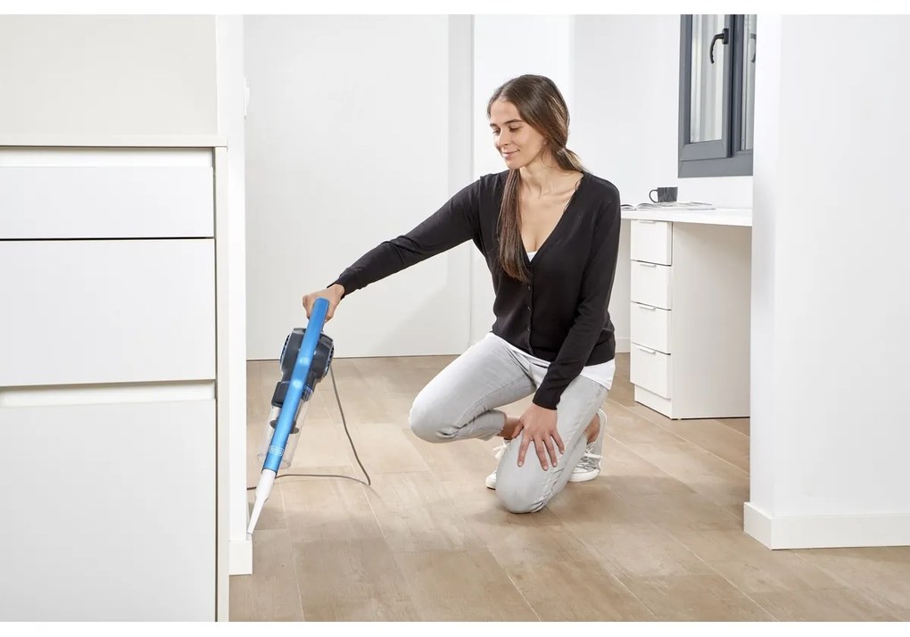 Black+Decker BXVMS600E Tyčový cyklónový vysávač
