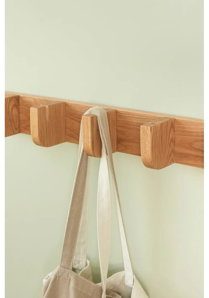 Nástenný vešiak z dubového dreva v prírodnej farbe Nomad – Hübsch