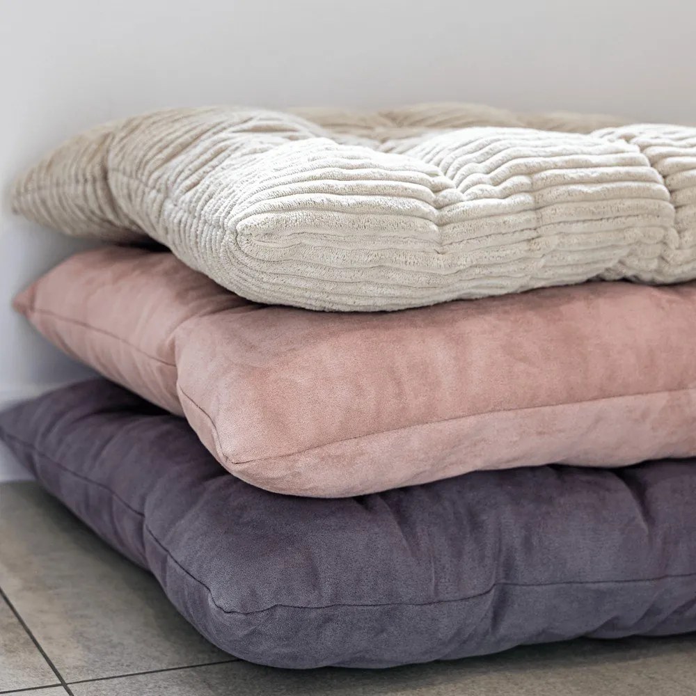 Biela/ružová hojdačka z borovicového dreva 39x75x38 cm Montessori – Meowbaby