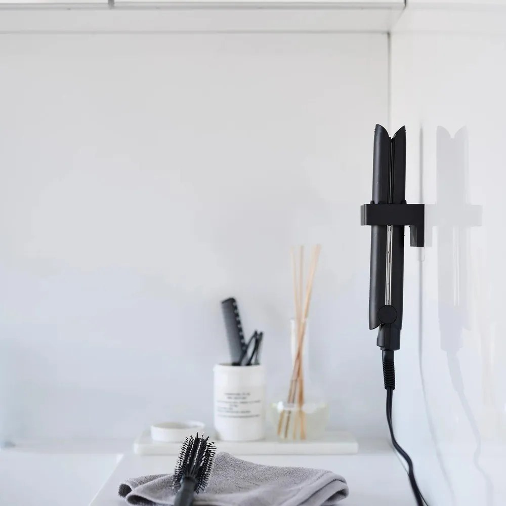 Čierny plastový multifunkčný držiak Film Hook – YAMAZAKI