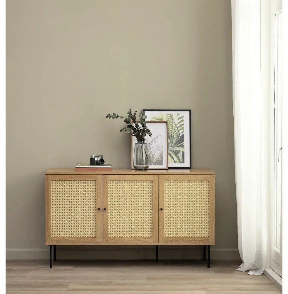 Nízka komoda v dekore duba v prírodnej farbe 140x80 cm Pensacola – Unique Furniture