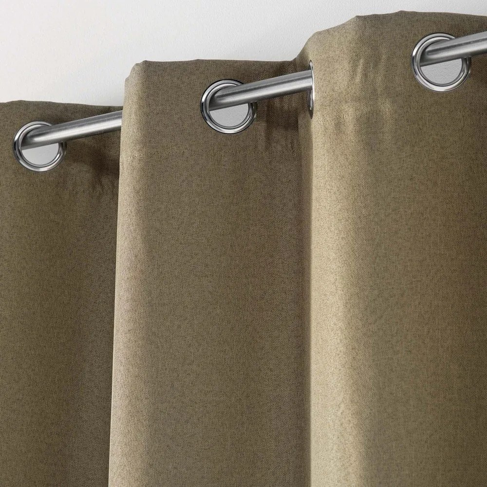 Hnedý zatemňovací záves 135x240 cm Tissea – douceur d'intérieur