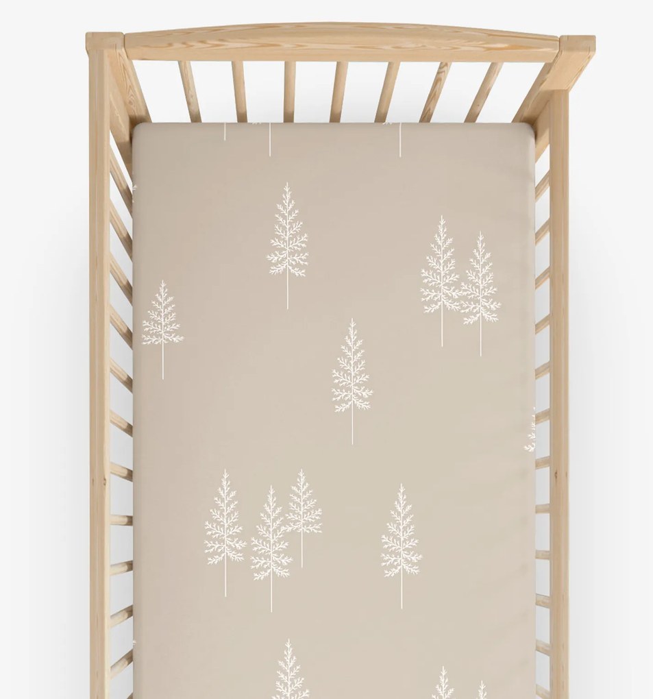 Goldea bavlnená napínacia plachta do detskej postieľky - severské stromčeky 60 x 120 cm