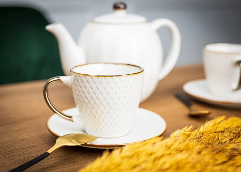 Keramická šálka s podšálkou Queen2 210 ml