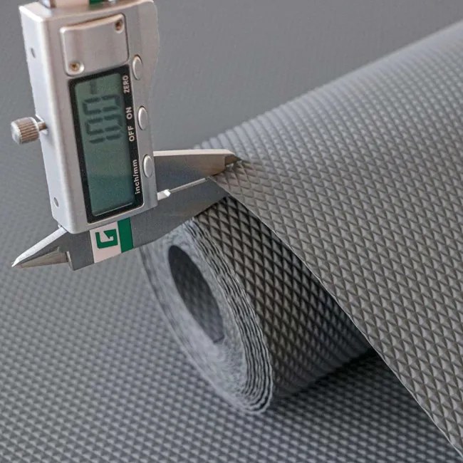 Protišmyková podložka BALVE sivá 48x500 cm