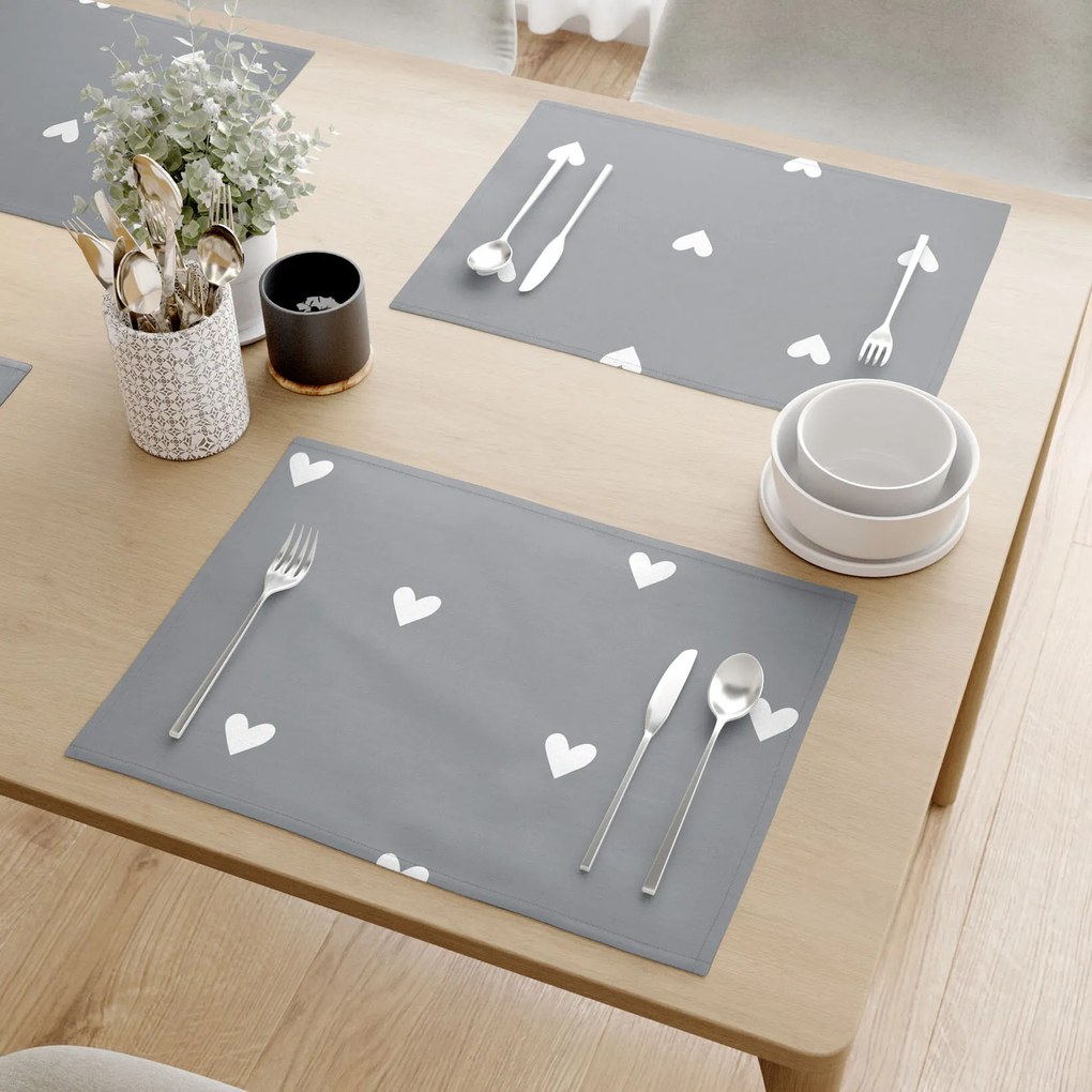 Goldea prestieranie na stôl 100% bavlnené plátno - srdiečka na sivom - sada 2ks 30 x 40 cm