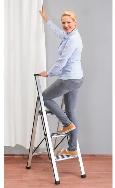WENKO 601011100 - Stupienkový rebrík ALU-DESIGN 44x101 cm strieborná/čierna