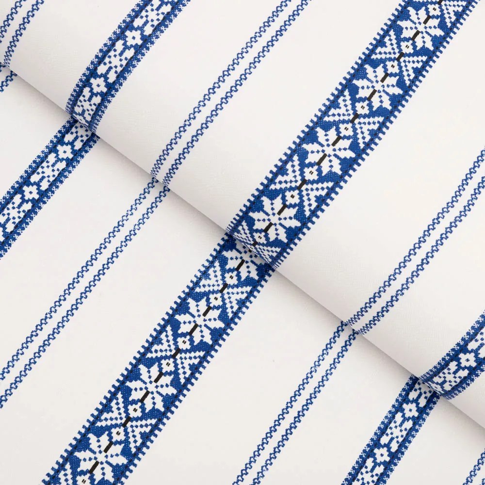 Biante Bavlnený behúň na stôl Sandra SA-590 Modrý ľudový vzor na bielom 35x140 cm