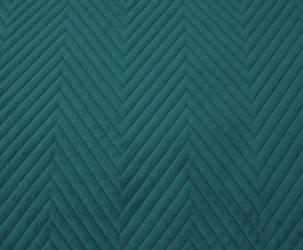 Tyrkysový zamatový prehoz na posteľ so vzorom ARROW VELVET Rozmer: 220 x 240 cm