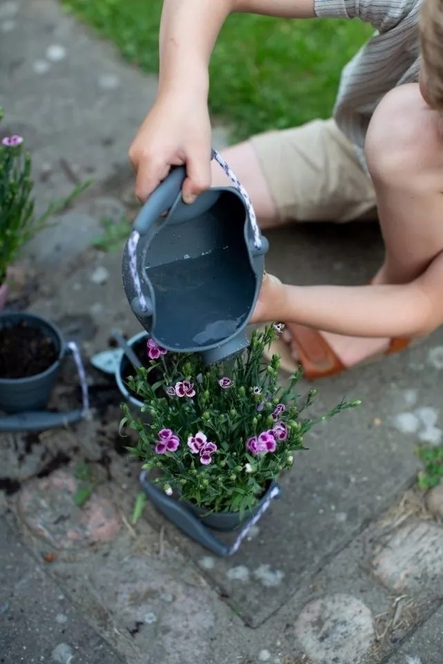 Scrunch silikónová kanvička na vodu, Anthracite Grey