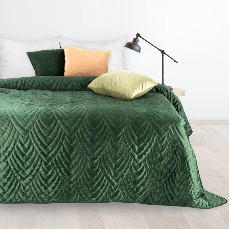 Dekorstudio Zamatový prehoz na posteľ LUIZ 6 v tmavozelenej farbe Rozmer prehozu (šírka x dĺžka): 220x240cm