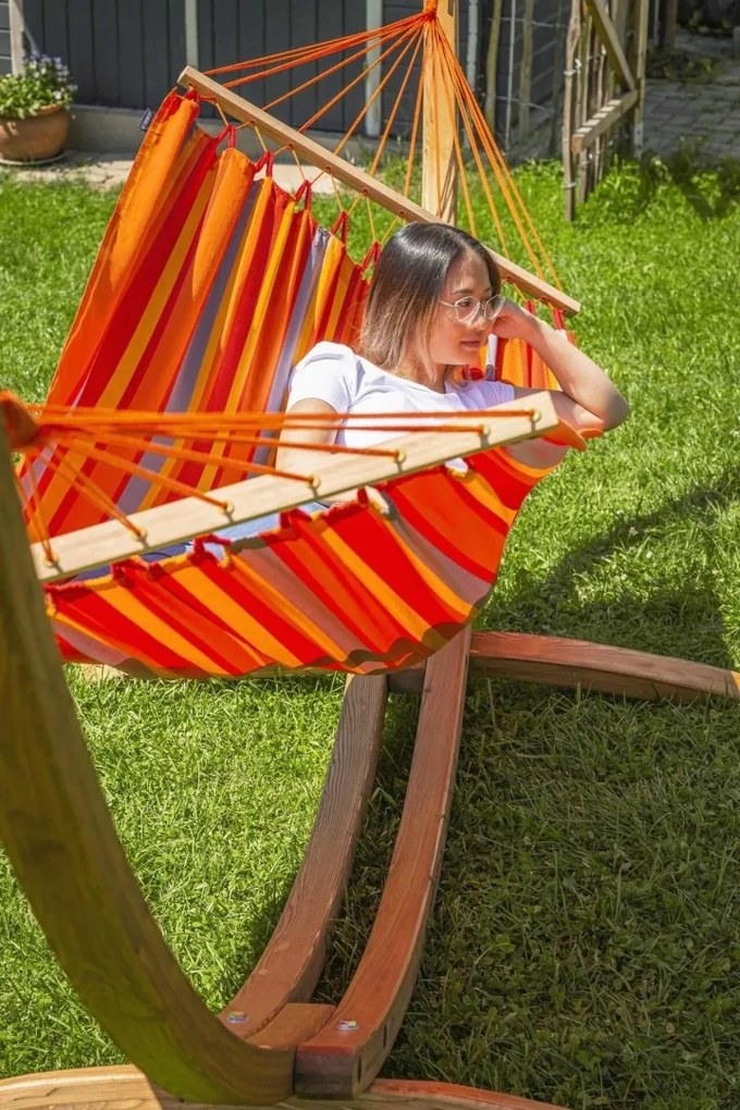 La Siesta ALISIO SINGLE - vodeodolná a rýchloschnúca hojdacia sieť s tyčou, 100 % polypropylén/ rozperná tyč: bambus