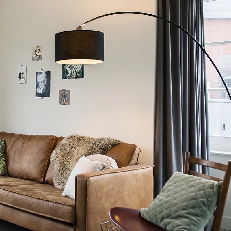 Moderná oblúková stojaca lampa čierna - Vinossa