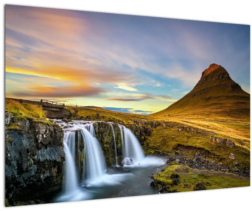 Obraz hory a vodopádov na Islande (90x60 cm)