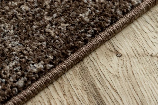 Koberec FEEL 5673/15044 HERRINGBONE hnedý / béžový / krémový / sivý