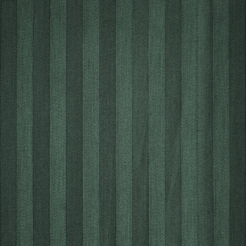 Dekorstudio Saténové posteľné obliečky VERA s jemnými prúžkami v zelenej farbe Rozmer posteľných obliečok: Šírka x Dĺžka: 220x200cm + 2 ks 70x80 cm