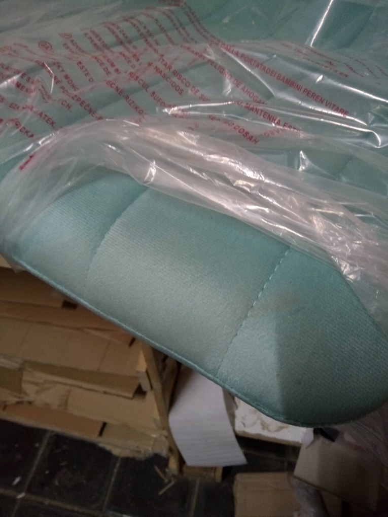 AKCIA Mentolová zamatová stolička LAVA AQUA MINT II. akosť