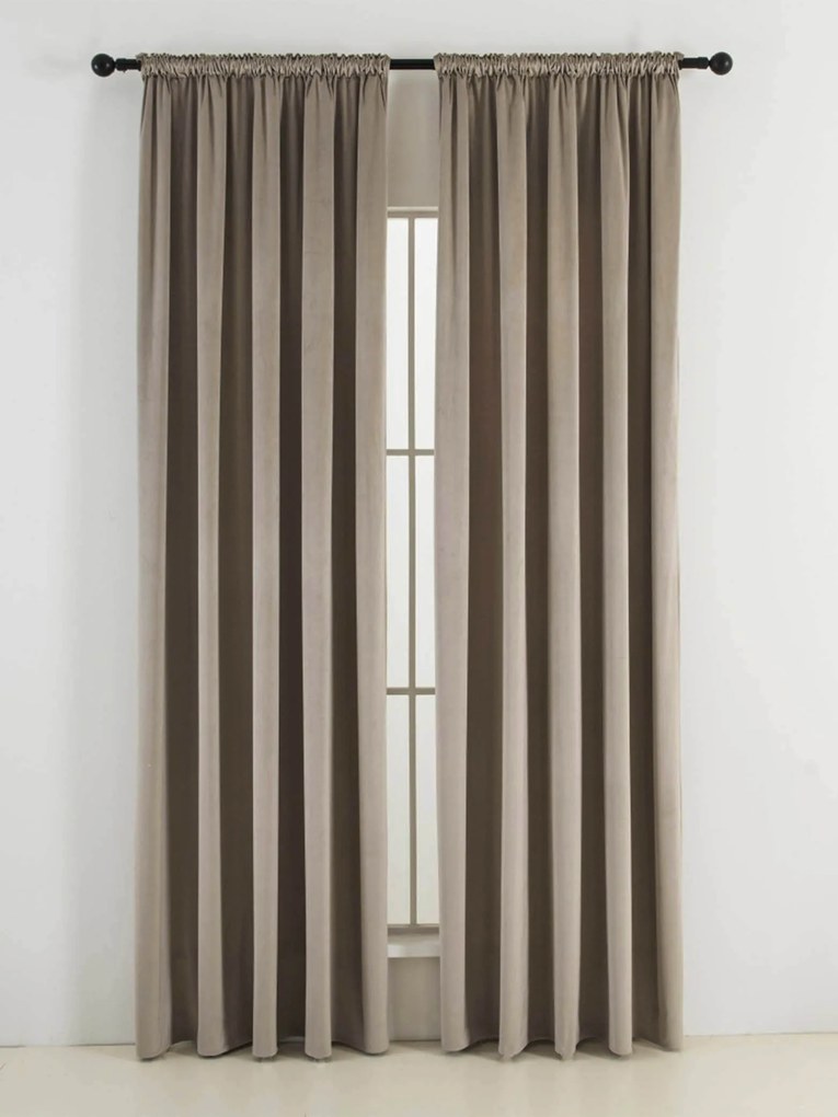 Zamatové zatemňovacie závesy Cesar cappuccino - 140 x 180 cm (2ks) - riasiaca stuha